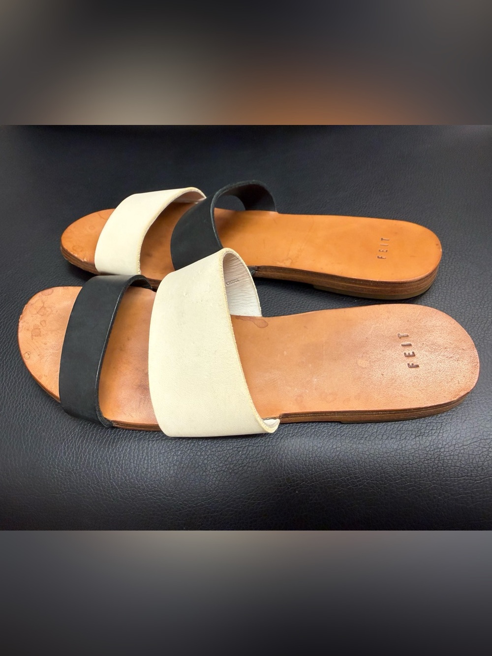 Neutral Two-Tone Slide Sandals - Cream & Black